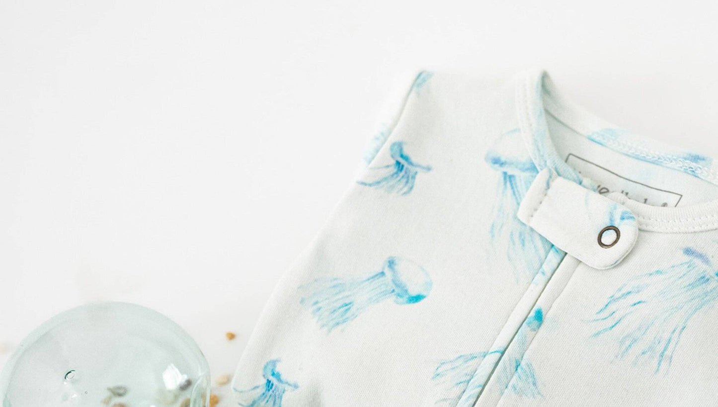 Organic Footless 2-Way Zipper Romper in Jellyfish