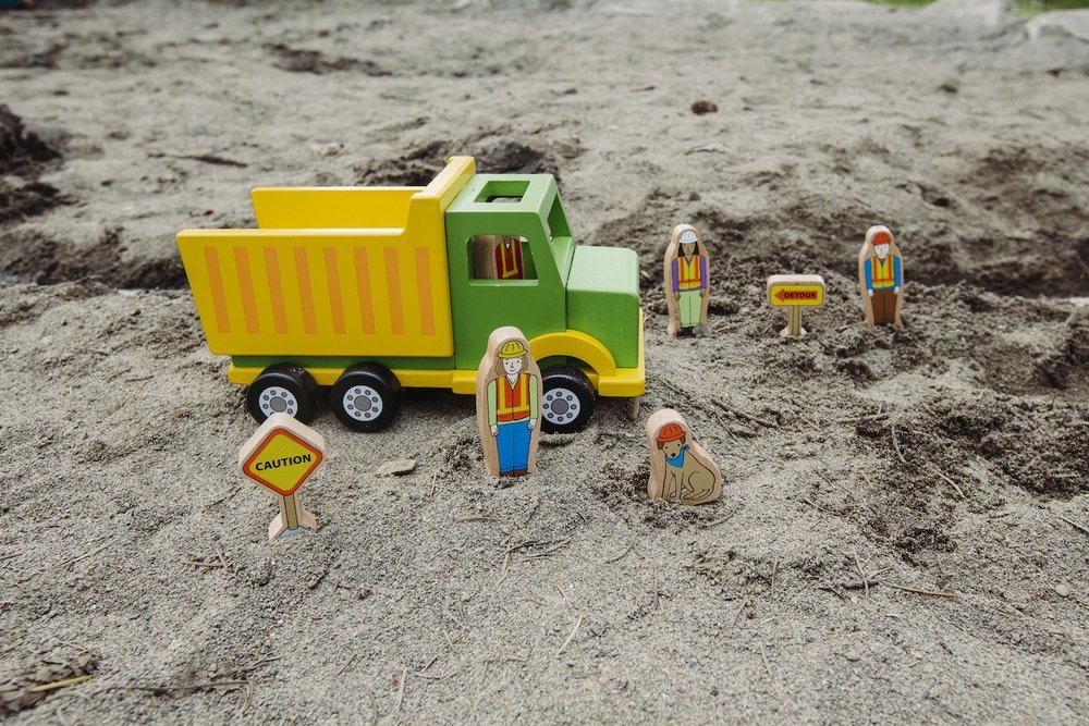 Magnetic Wooden Construction Truck
