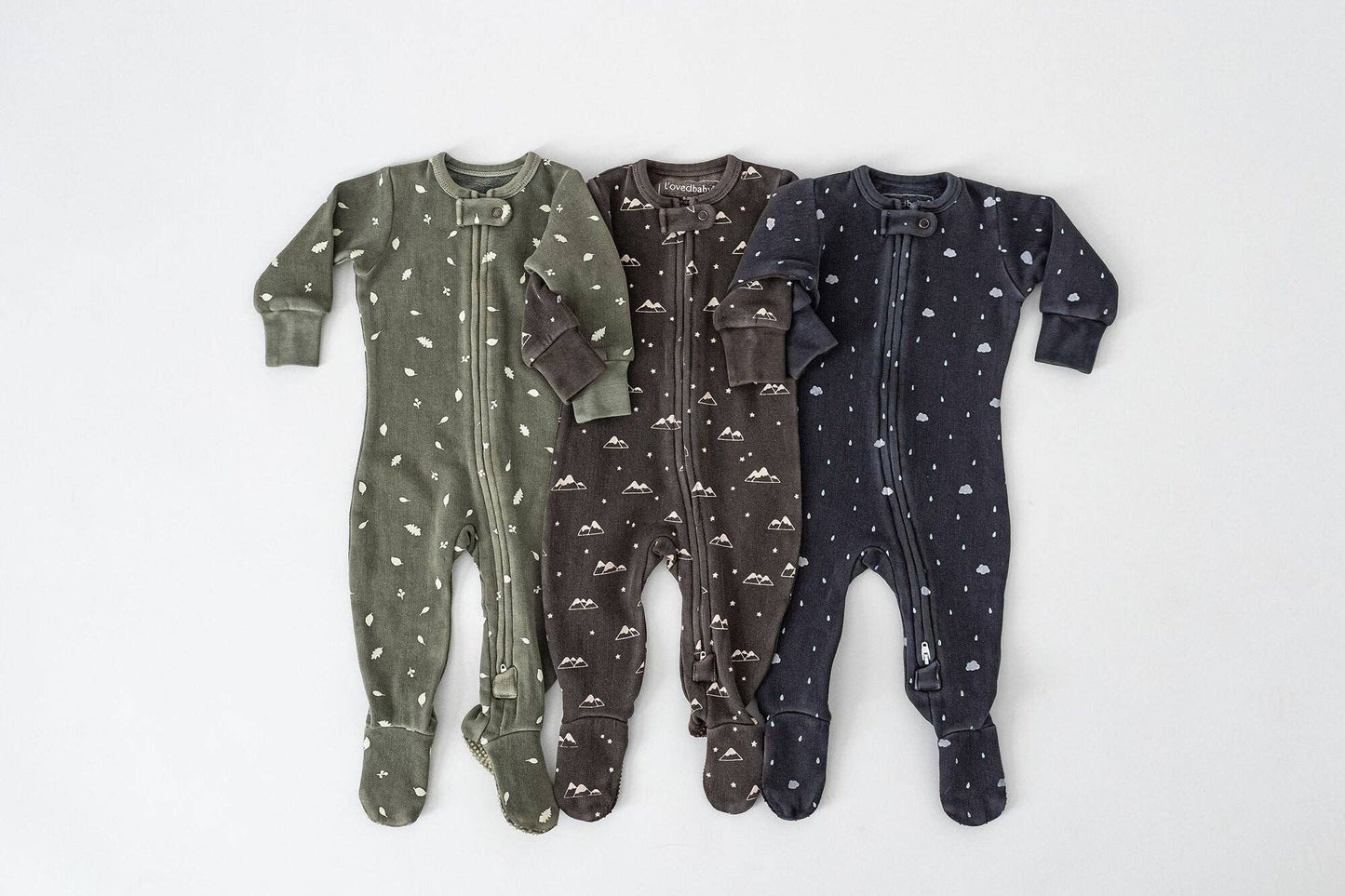 Organic Cozy 2-Way Zipper Footie in Hunter Leaves