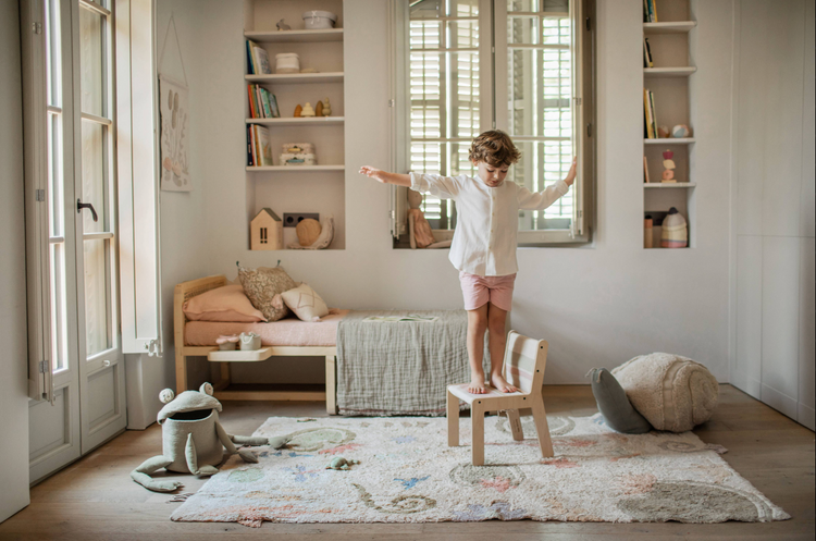 Rugs + Cushions