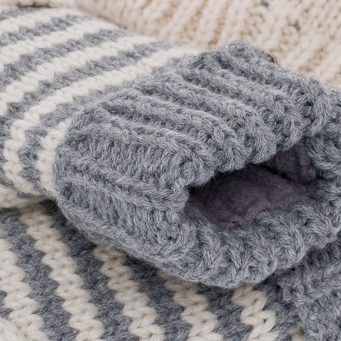 Knitted Cat Mittens - Toddler / Little Kids / Big Kid - Gray