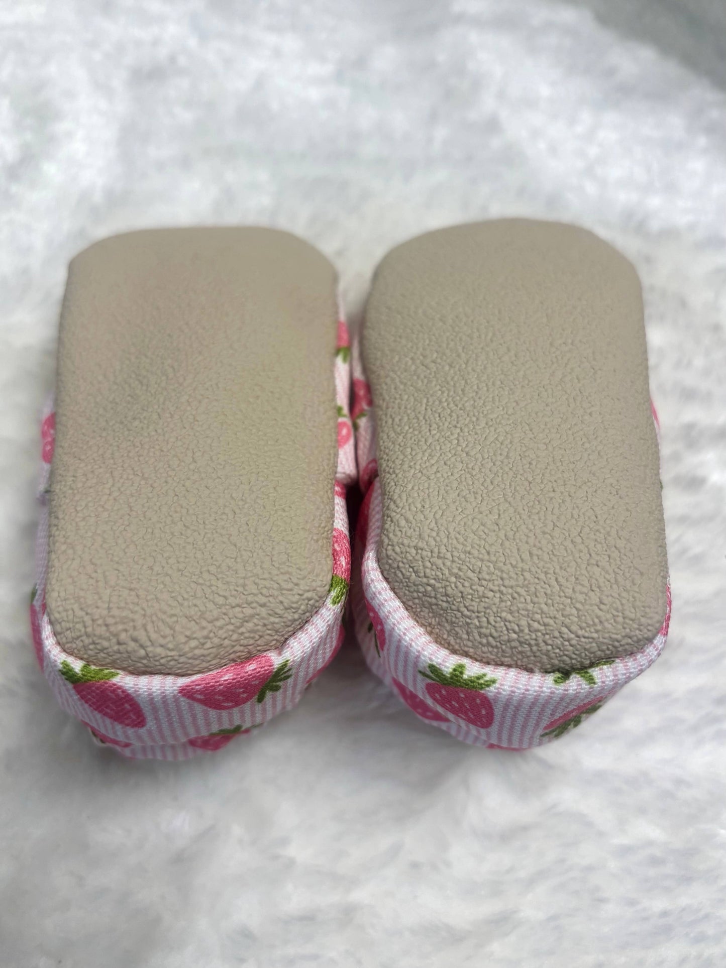 SOFIA- Clamfeet