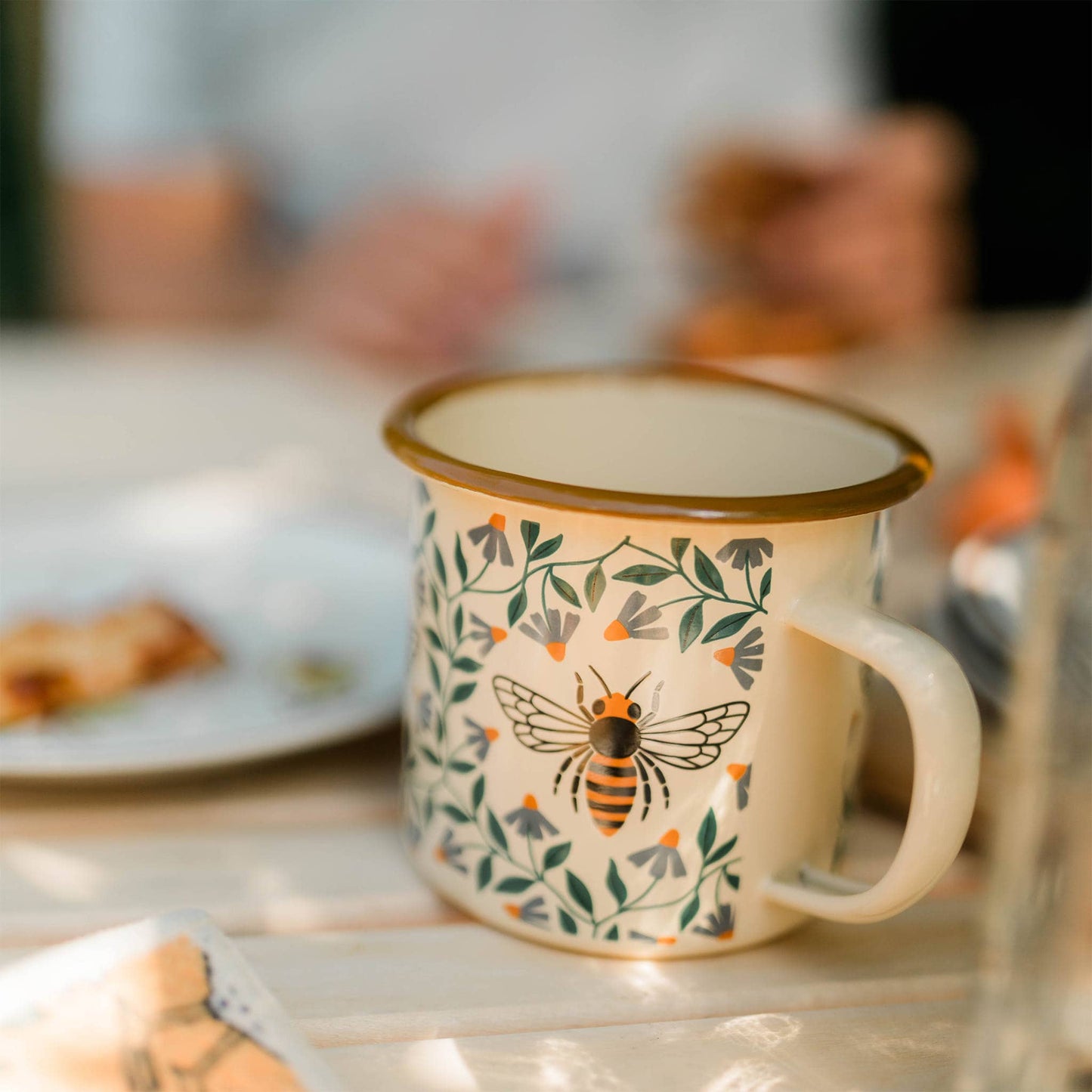 Enamel Coffee & Camp Mug | Honeybee | 16oz