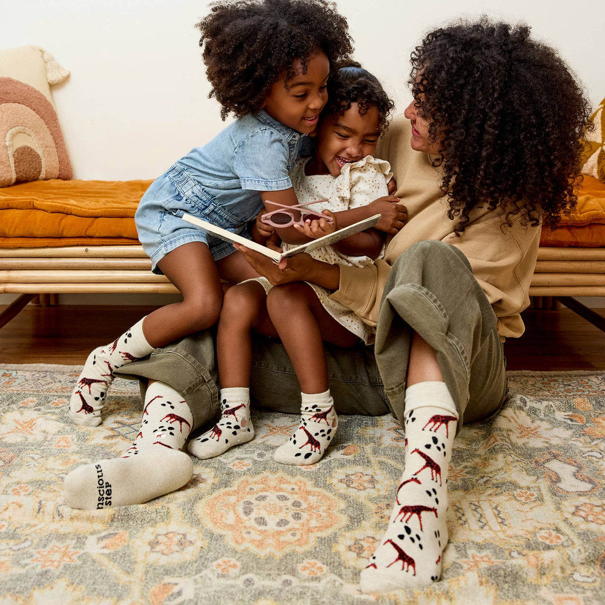 Kids Socks that Protect Giraffes | Organic Cotton Kids Socks