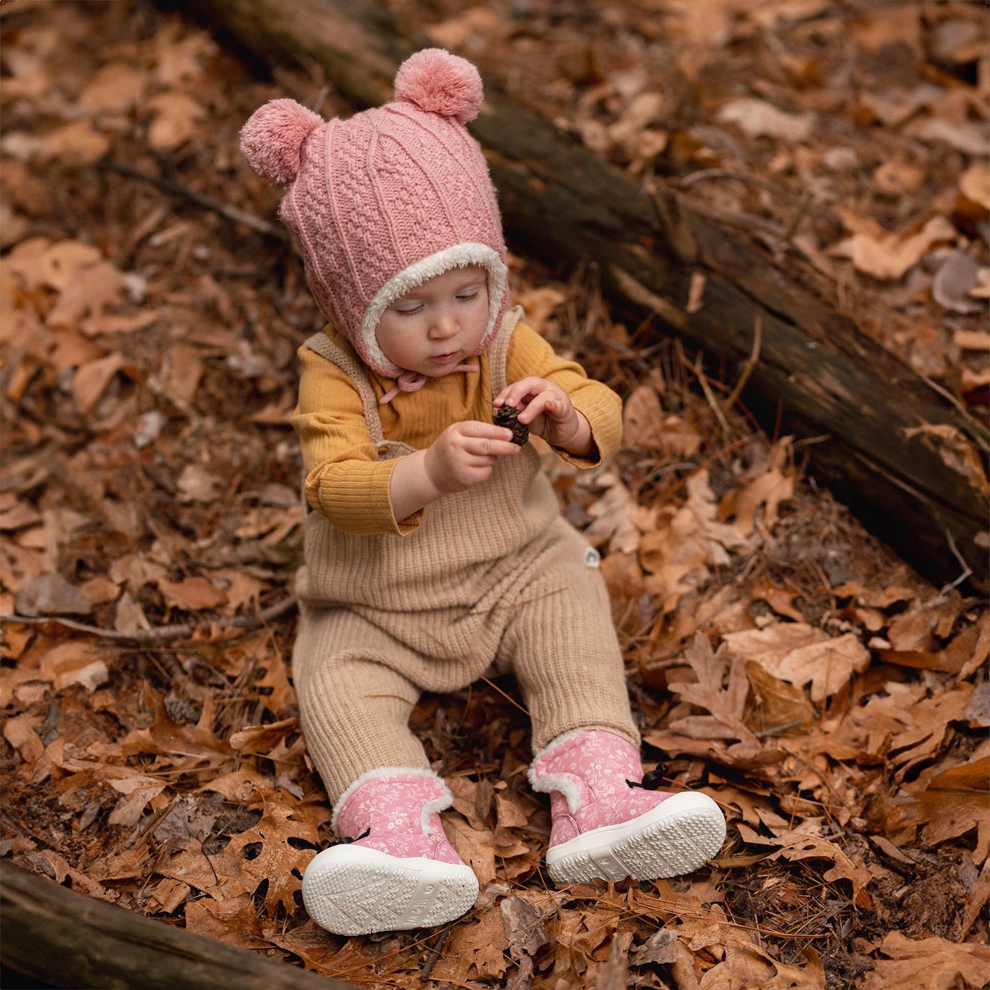 Prairie Flowers | Stay-Put Trail Booties