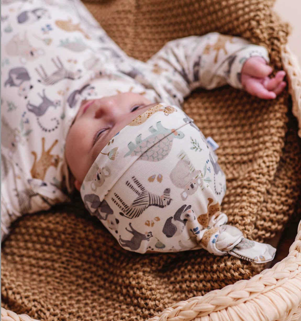 Baby Bamboo Knotted Baby Gown + Hat Gift Set - Safari Friend