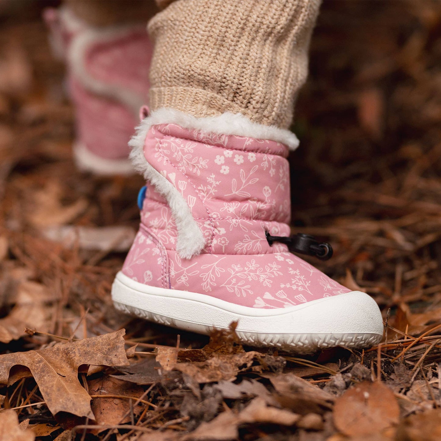 Prairie Flowers | Stay-Put Trail Booties