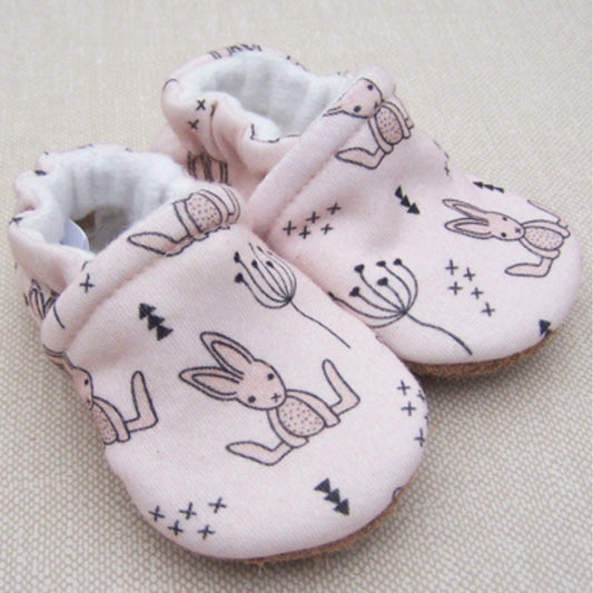 Snow and Arrow Organic Cotton Infant and Toddler Slippers | Baby Bunny